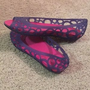 vintage crocs flats